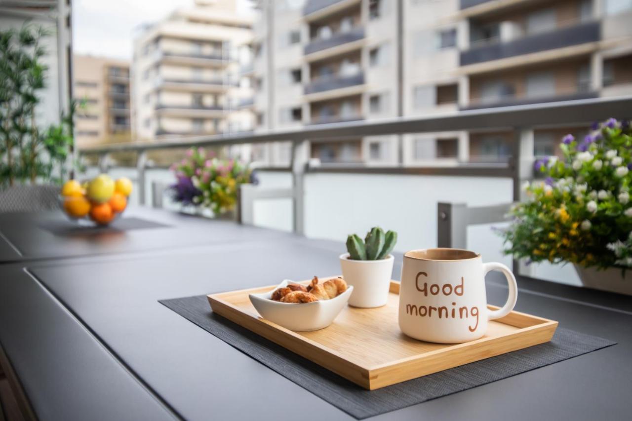 Tendency Apartments Forum Sant Adria de Besos Luaran gambar